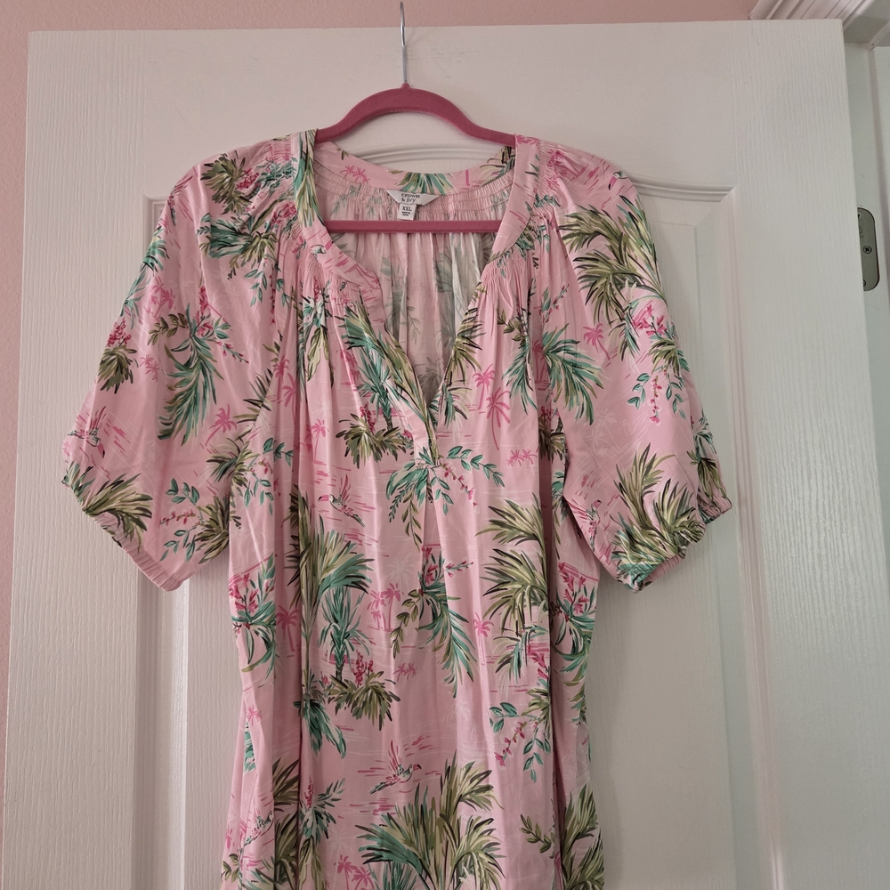 Crown & Ivy Pink Floral Blouse